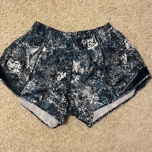 Lululemon Hotty Hot Shorts